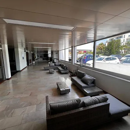 Sky19 Ocean View T1 Apartmán *